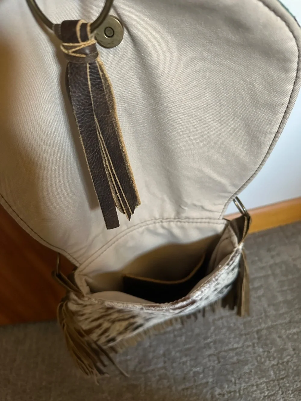 Keep It Gypsy crossbody bag - Picture 3 of 3